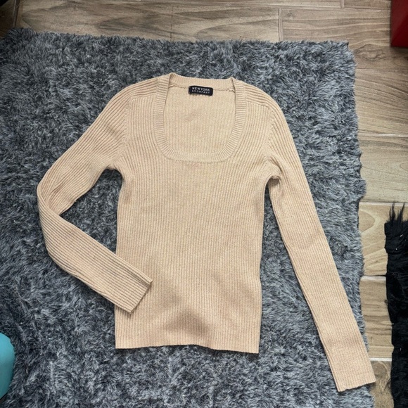 New York & Company Light Tan Crew Neck Sweater - Picture 2 of 5